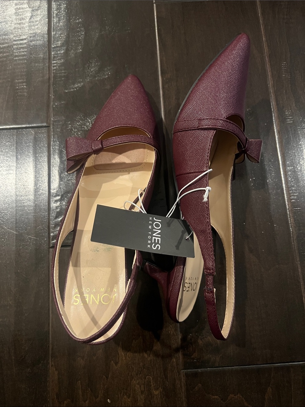 NWT wine colored, kitten heel, Jones New York Pointed Bow Slingback Flats - Wine